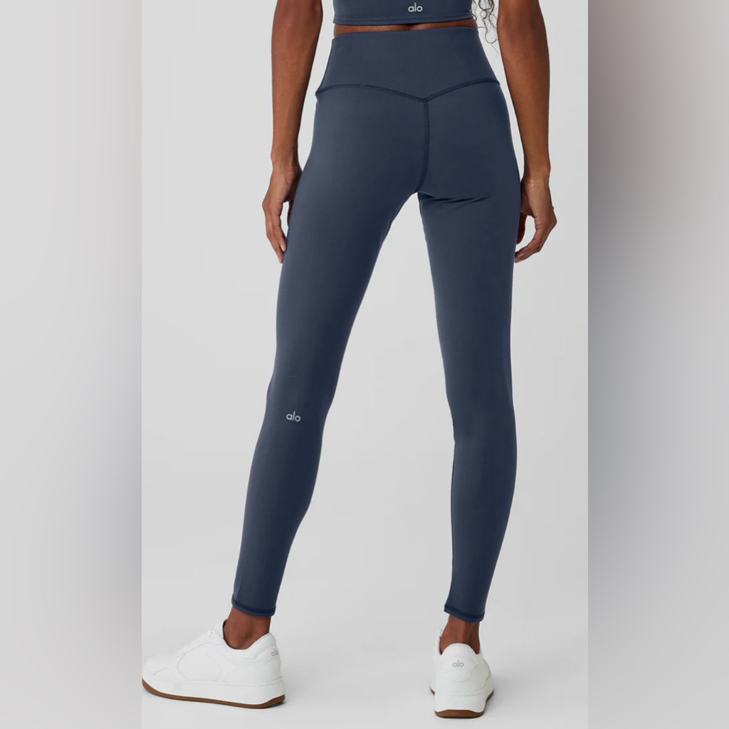 Alo Yoga Nwot Airbrush Winter Warm High Waisted Nocturne Leggings Navy Size L